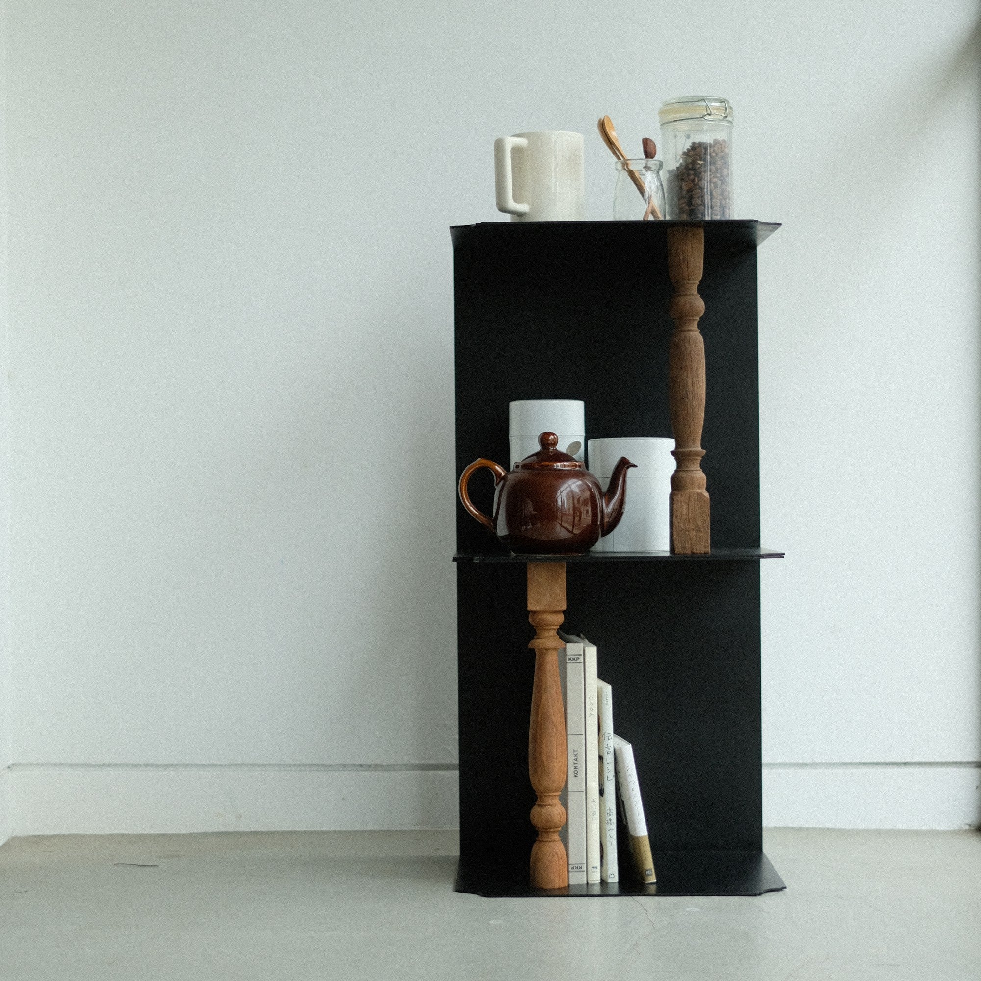 VONA wooden spindle BLOCK SHELF L