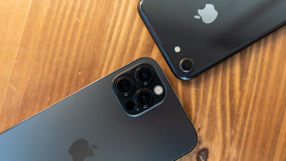 iPhone 12 Proレビュー！8から乗り換えて感じた性能の違い。外観