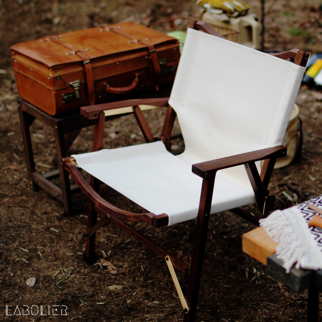 ギアレビュー｜コンダクターズチェア / CAMP on PARADE│LABOLIER