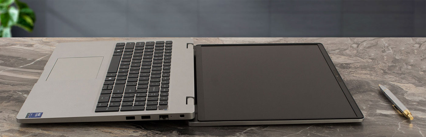 Dell Pro 16 (PC16250) Review - The Business Laptop You MIGHT