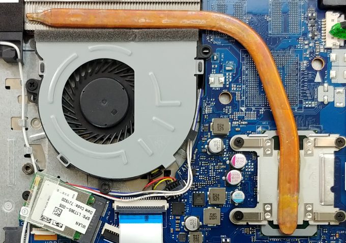 Inside HP 250 G7 - disassembly and upgrade options | LaptopMedia 日本