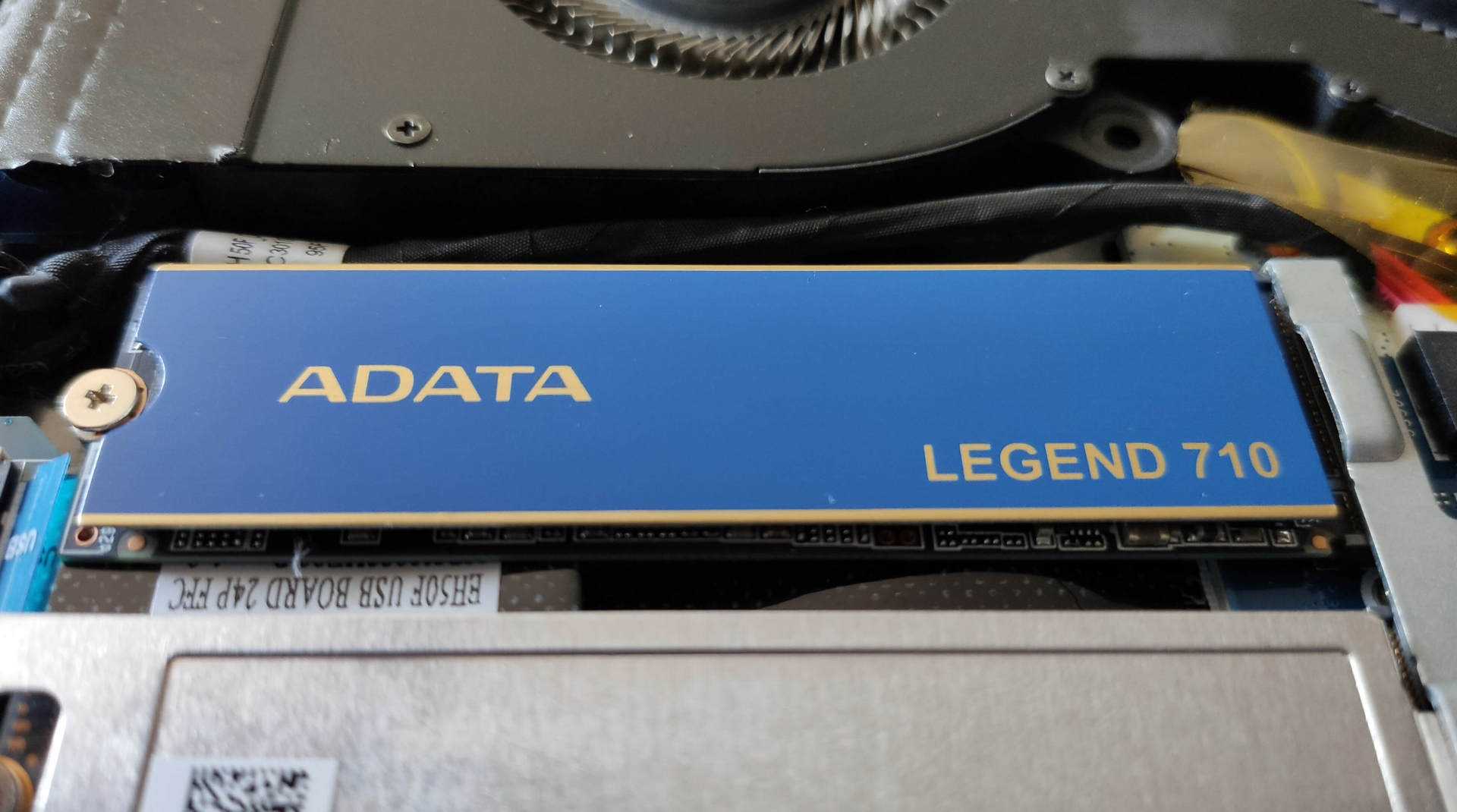ADATA Legend 710 1TB レビュー - 価格の割に性能は良い