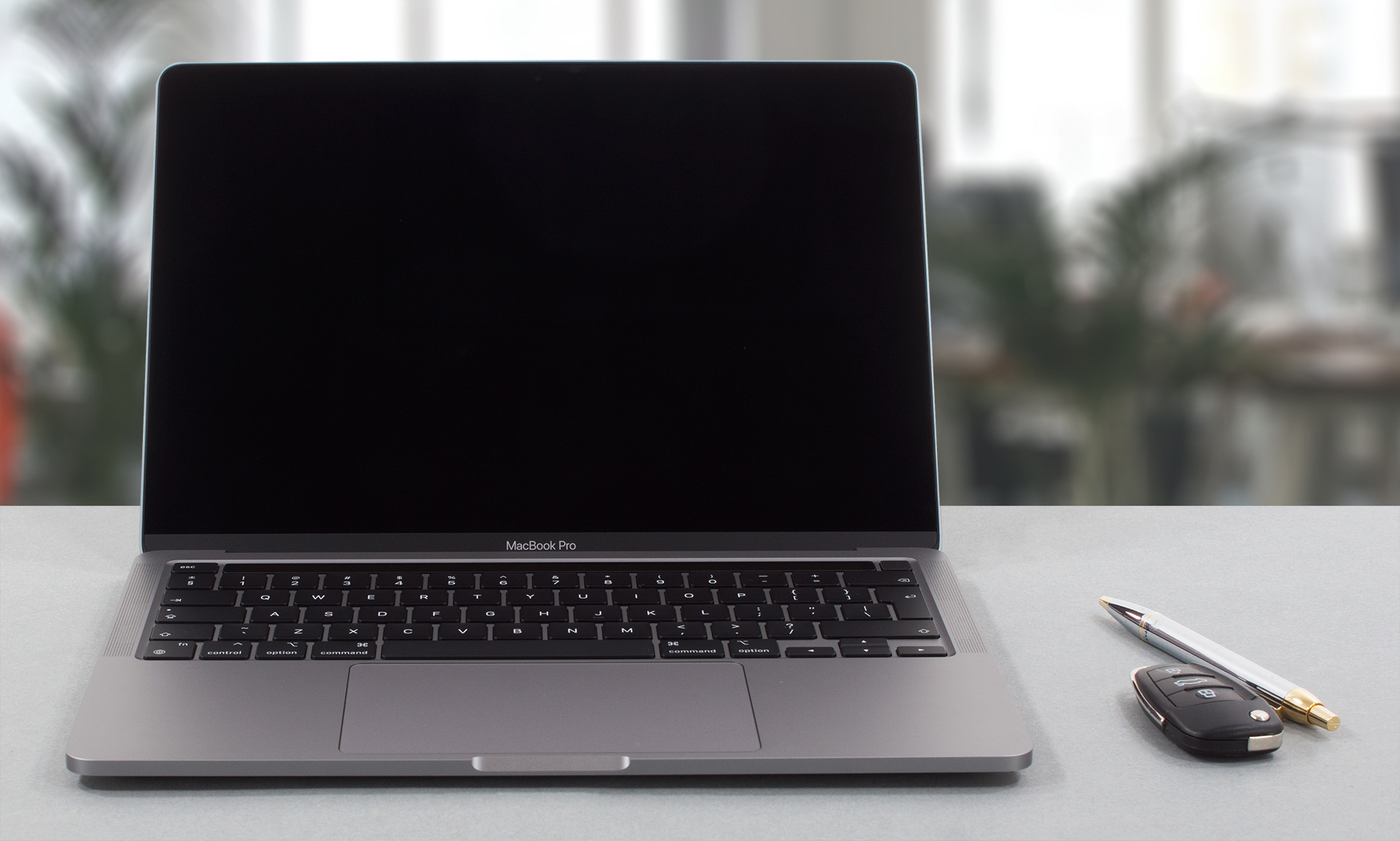 Apple MacBook Pro 13 (2022)レビュー | LaptopMedia 日本