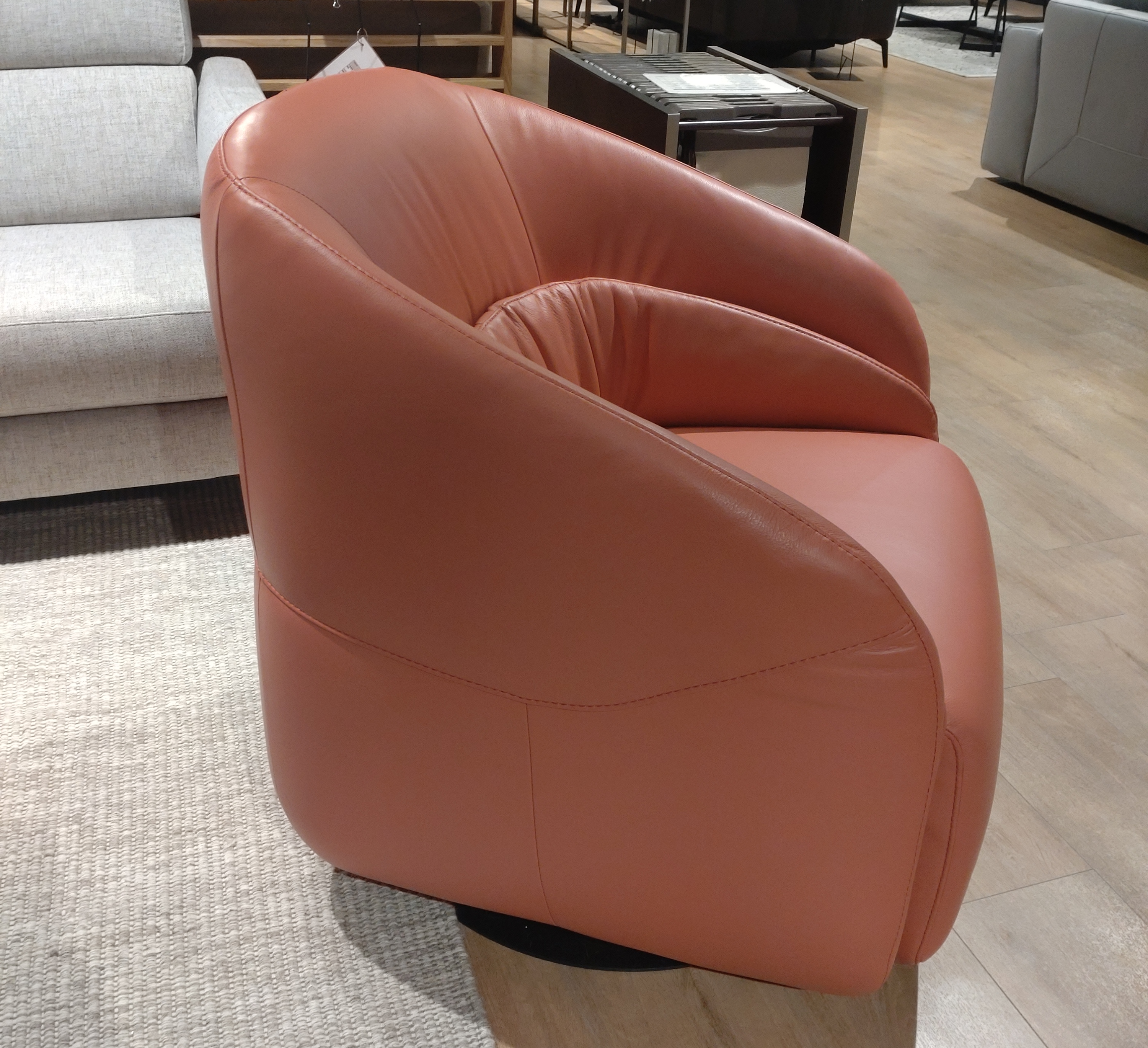 NATUZZI EDITIONS（ナツッジエディションズ）【C219 -BOTAO】 | LAPIAS