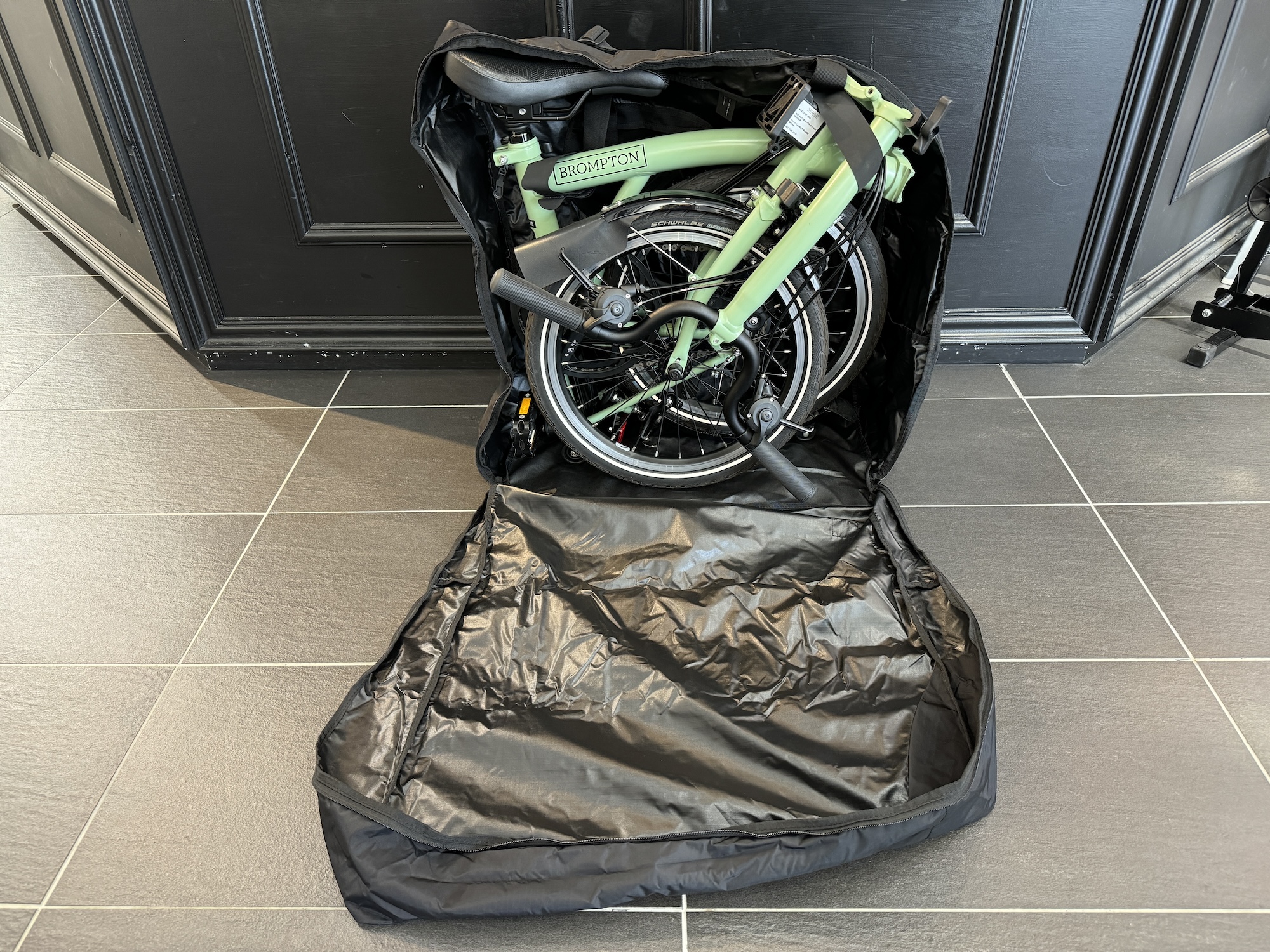 販売中】ブロンプトン純正輪行袋 - LIFE with BICYCLE Daikanyama