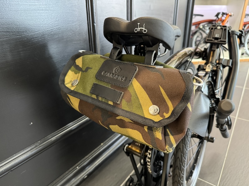 ブロンプトンサドルバッグにおすすめZip Roll - LIFE with BICYCLE