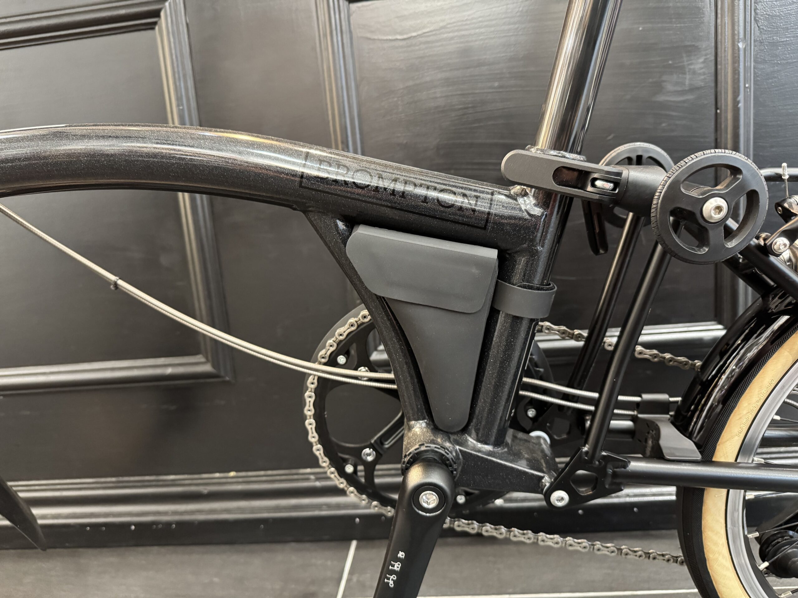 新商品】Brompton Puncture Pouch and Multi Tool - LIFE with BICYCLE