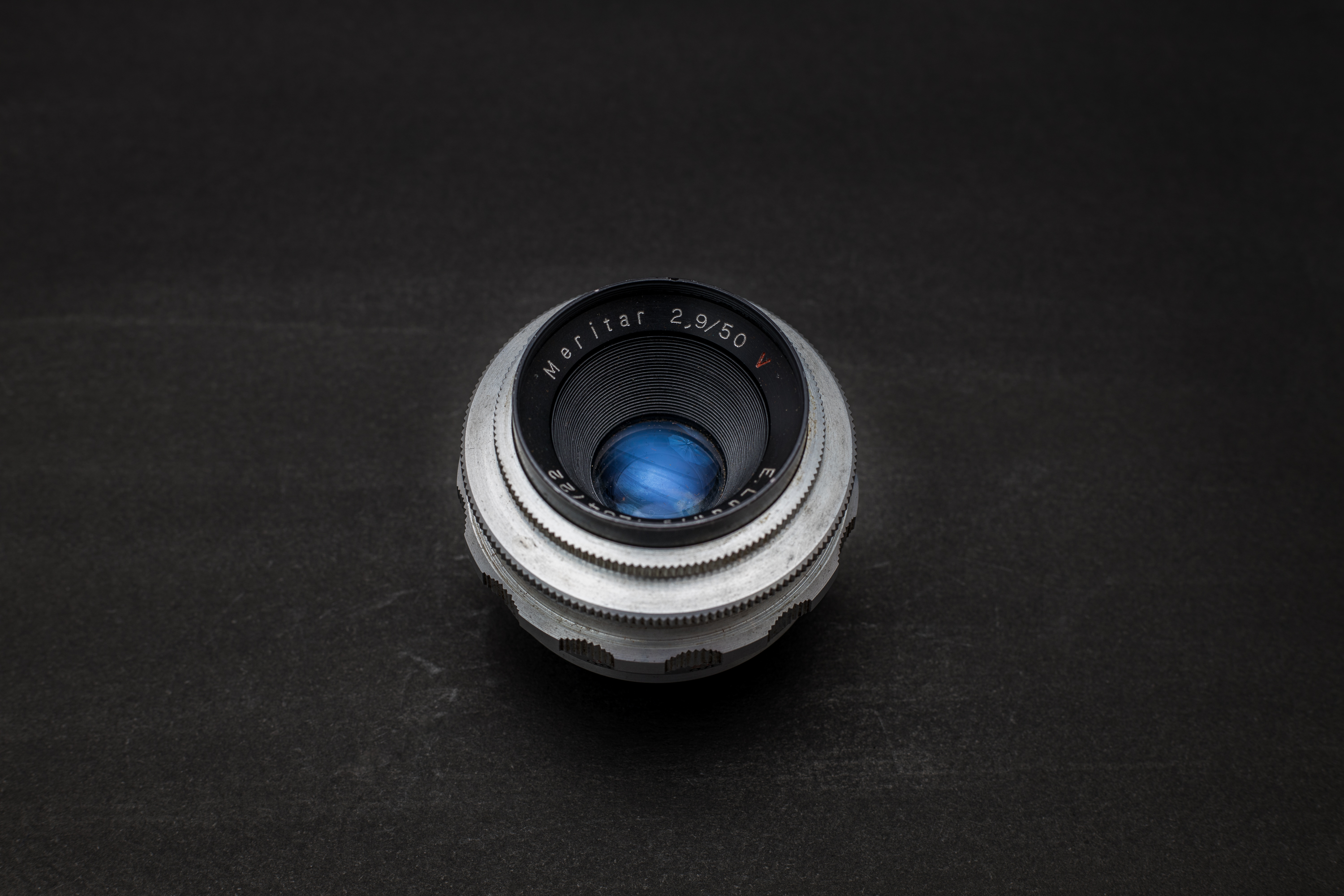 E. Ludwig Meritar 50mm f2.9 Review - Lens Legend