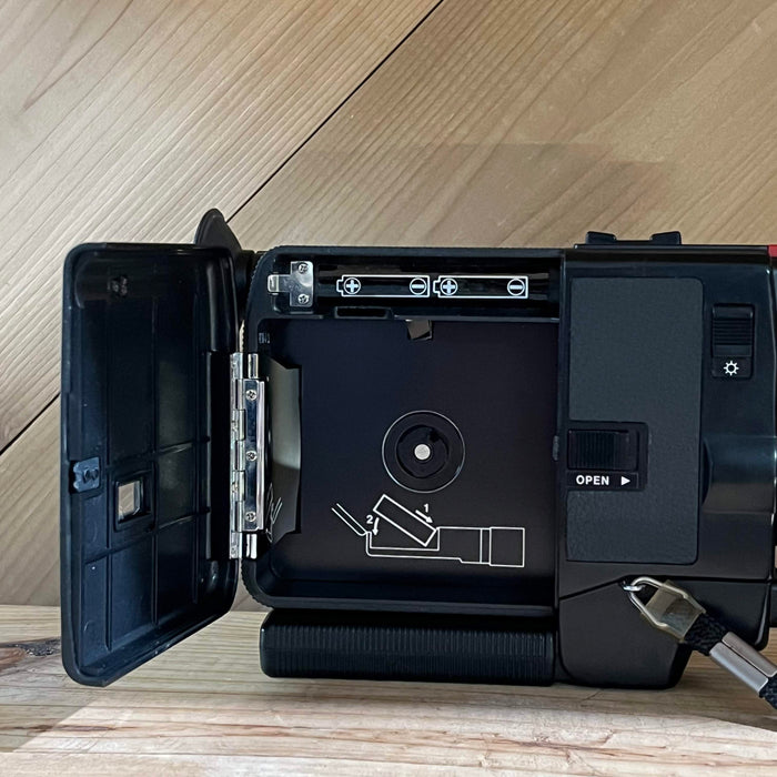 Canon 310 XL Super 8 Camera with f/1.0 8.5-25.5mm Macro Lens (3776