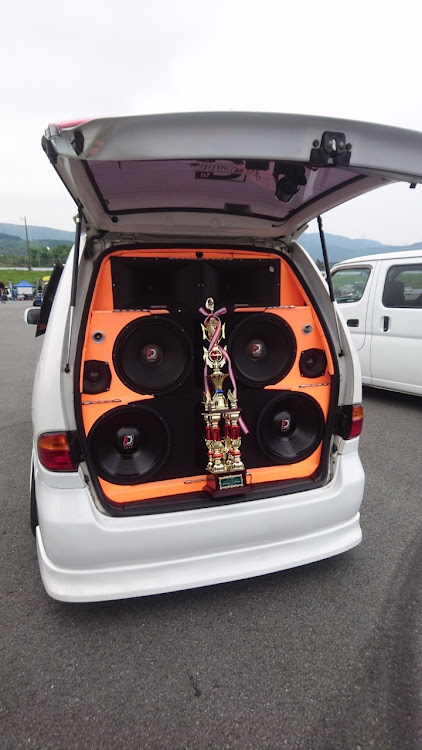 ラルゴの愛車のこだわりスピーカーが観てみたい・DIECOCK・ダイコック