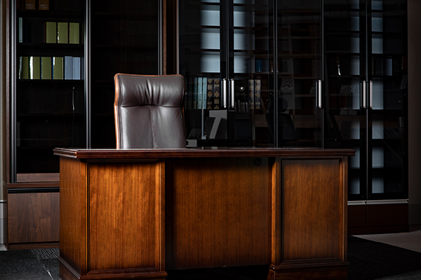 書斎デスクカリモクコロニアル | 【公式】リーファナカガワ | 石川県