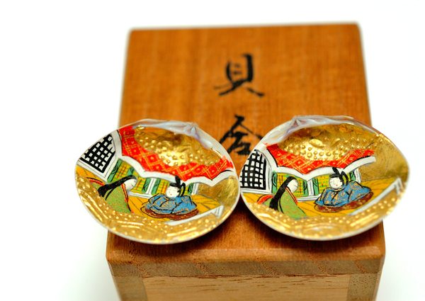 雛祭りの遊び「貝合わせ」。貝合わせの歴史と遊び方、つくり方