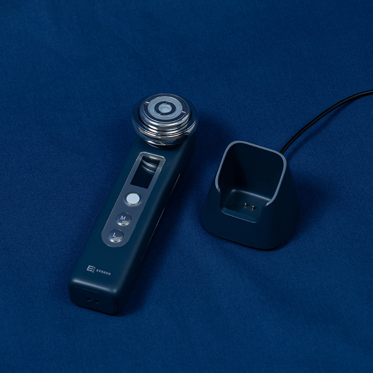 プレミアムマルチエステ美顔器 EVH-FC01 | EVOOCH(エボーク)