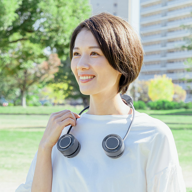 ペルチェ冷却機能コンパクトネックファン LCAF009 | Life on Products