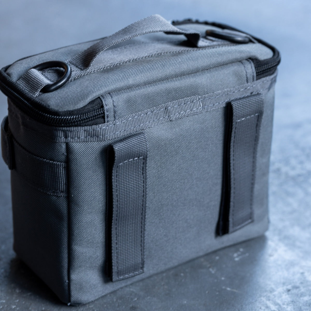 TARP GLASSコンテナ by ANOBA 2P – LOG