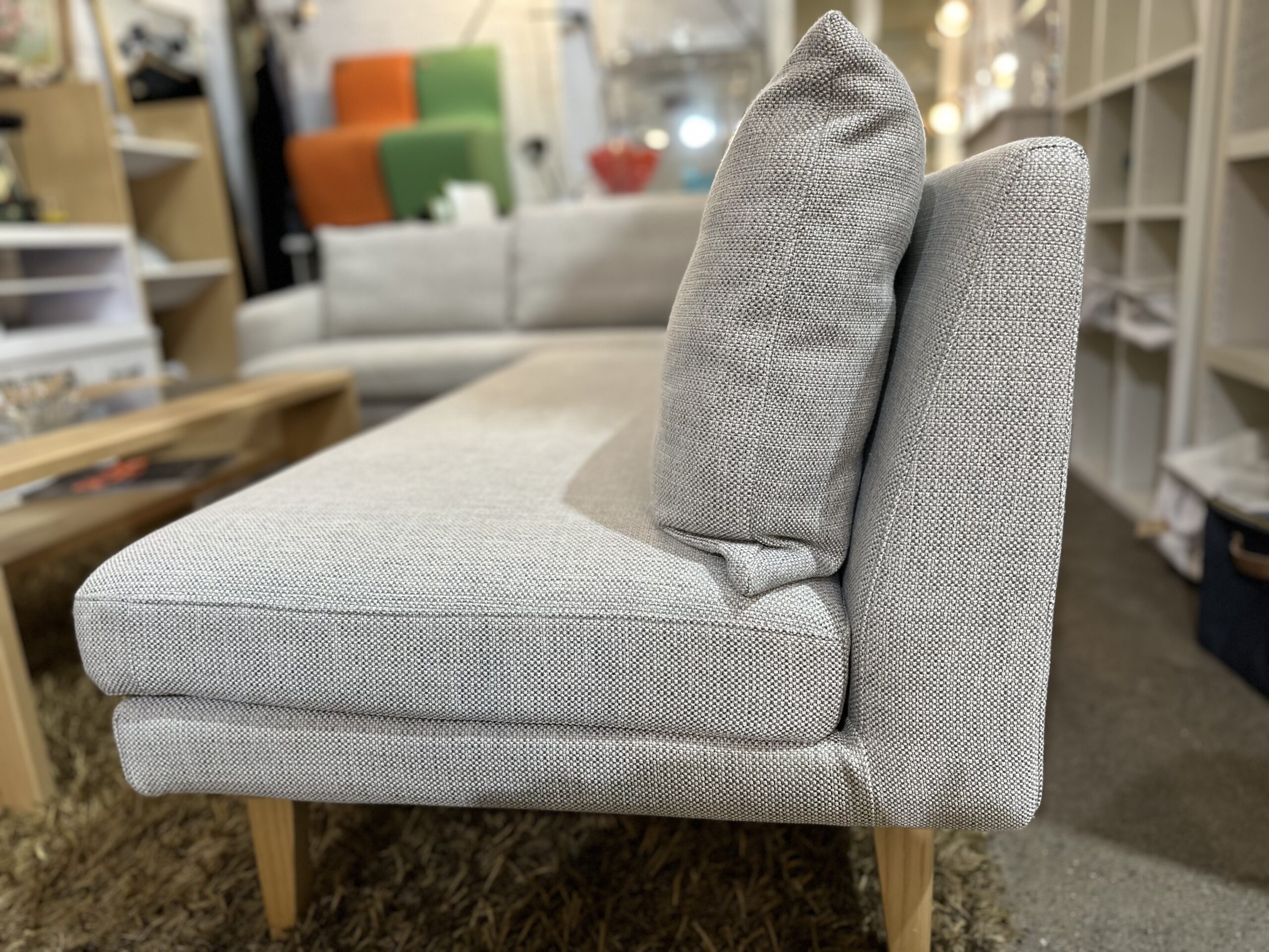 学南町店入荷情報】unico ロム ベンチソファを買取させていただきまし