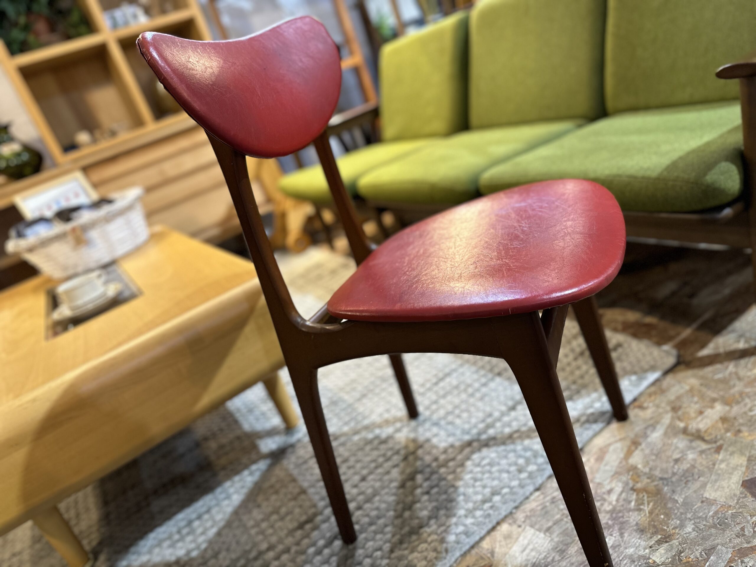 学南町店入荷情報】トーア家具 レトロダイニングチェアを買取させて