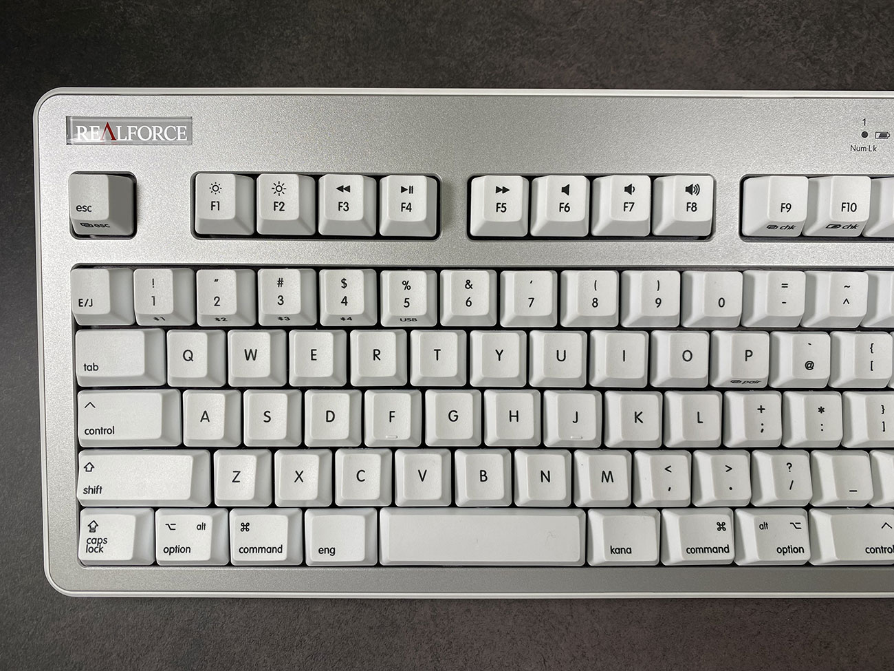 WinとMac 2台持ち用キーボードREALFORCE R3 実機レビュー