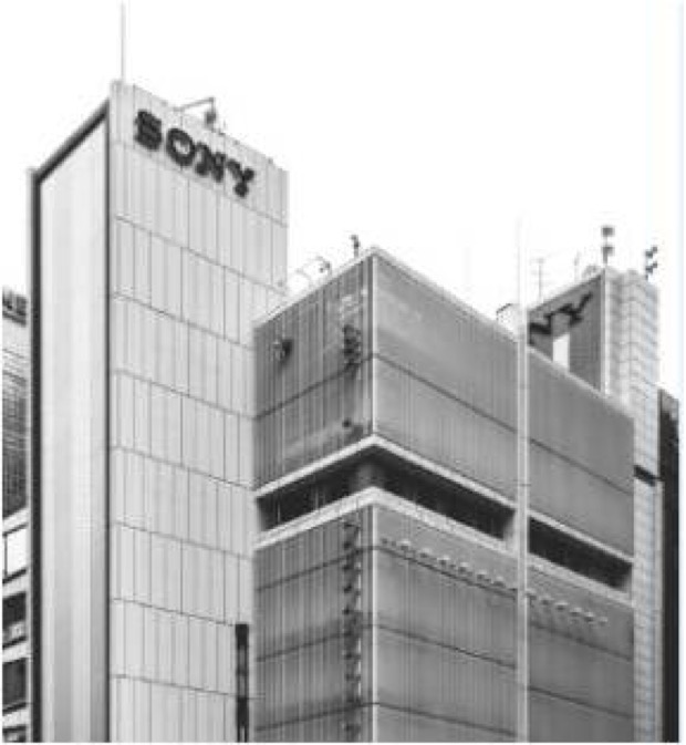 銀座 ソニービル〉の思い出を。 外壁のソニービル記念品ルーバーを