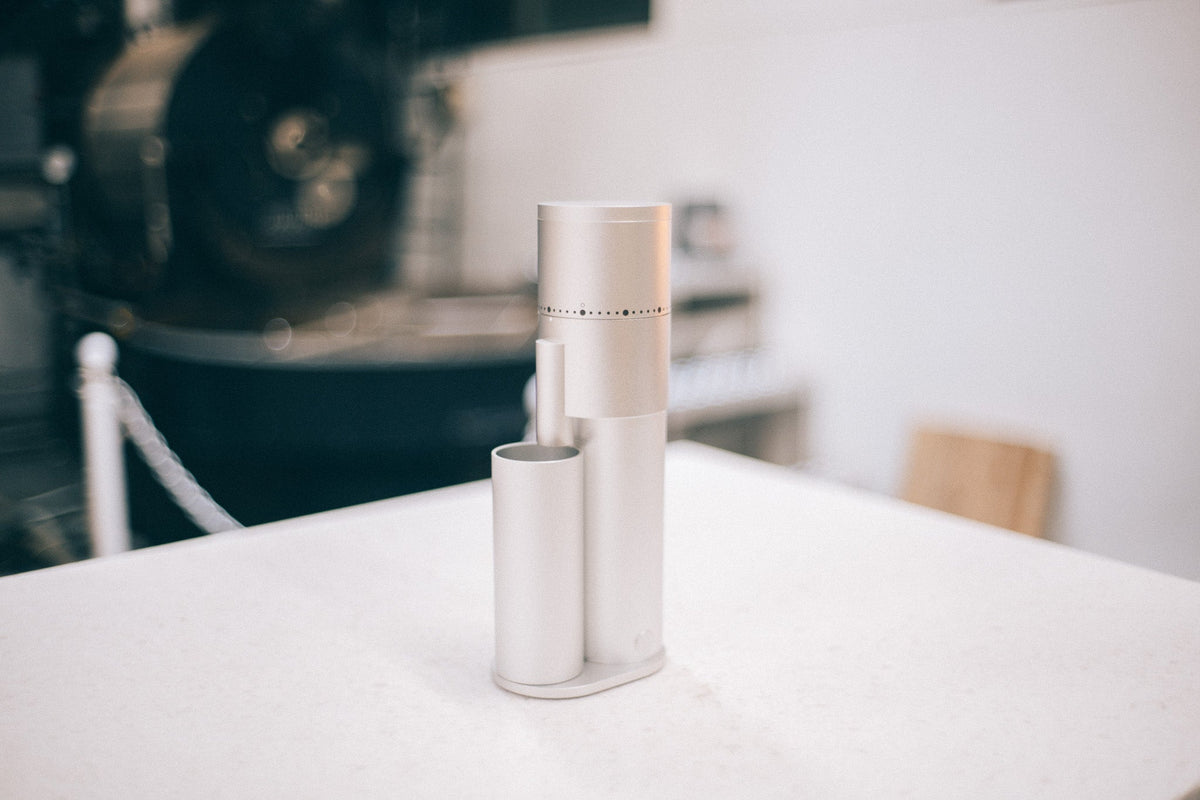 Option-O Lagom Casa レビュー / 高性能コニカル刃電動ミル – LIGHT UP