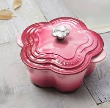 Le Creuset Flower Cocotte 2.25QT 20cm - BERRY – LittleLuxeOfLife