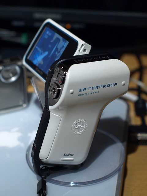 Sanyo Xacti DMX-CA65(W) | Waterproof, H.264 video/still digi… | Flickr
