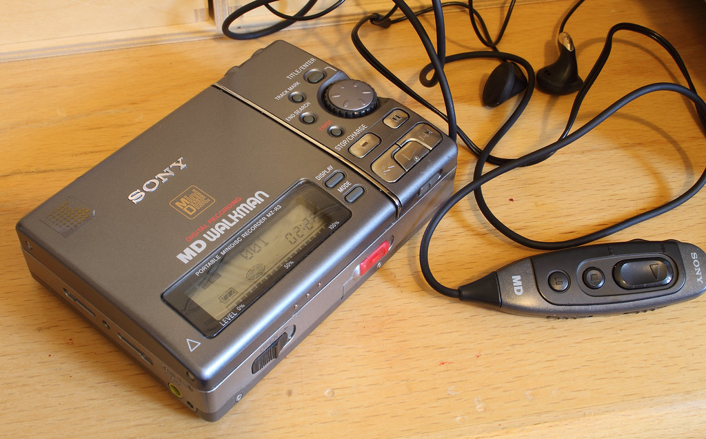 Sony MZ-R3 MiniDisc recorder (1995) | the first MD portable … | Flickr