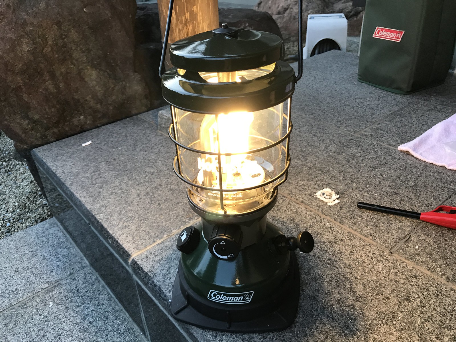 ジェネレーター交換をする Coleman Northstar 2000 ガソリンランタン