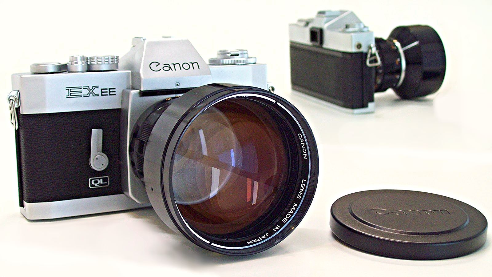 Canon EXee | Canon EXee is a 35 mm SLR camera with Electric … | Flickr