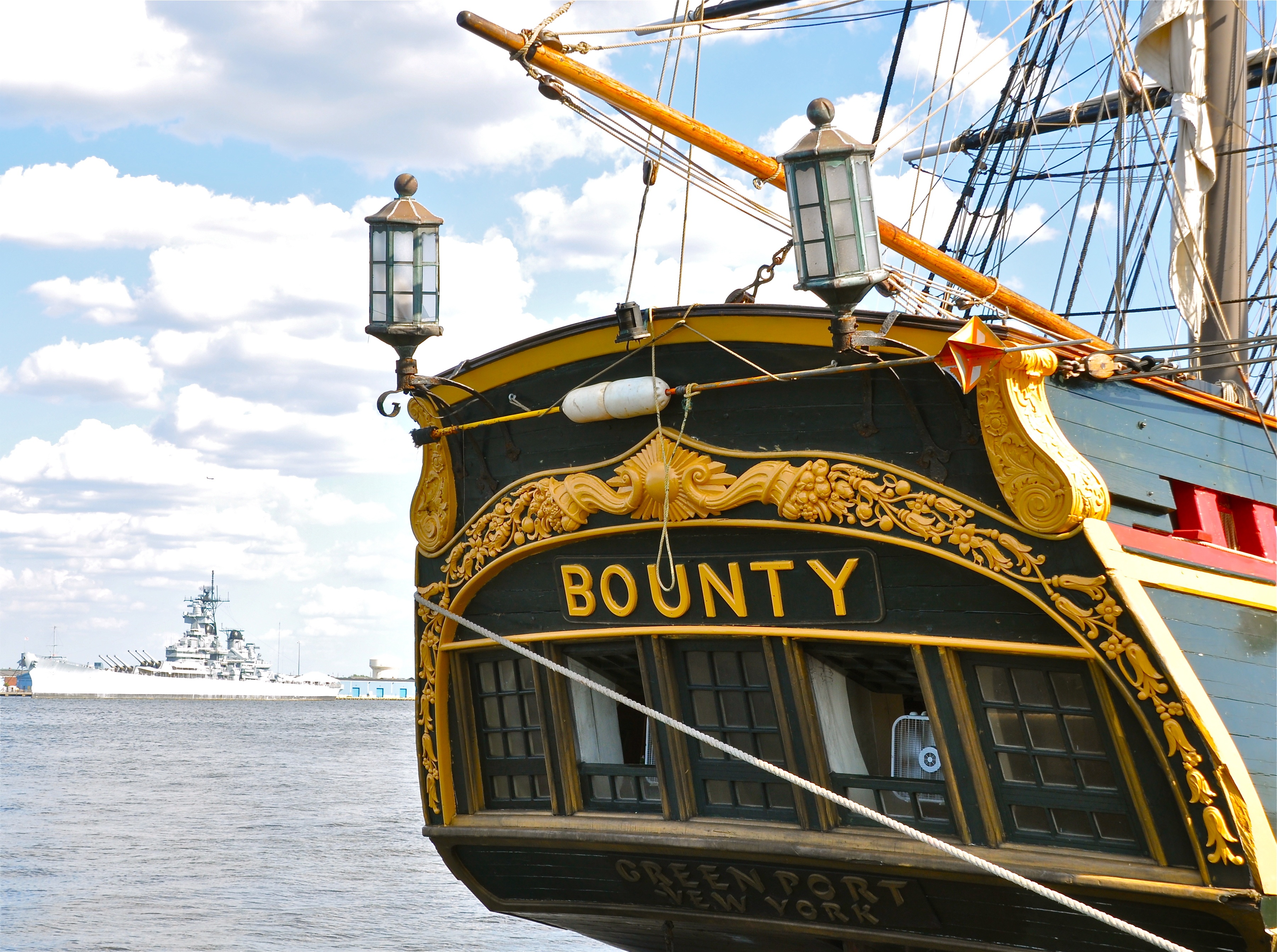 File:HMS Bounty (7436302344).jpg - Wikimedia Commons