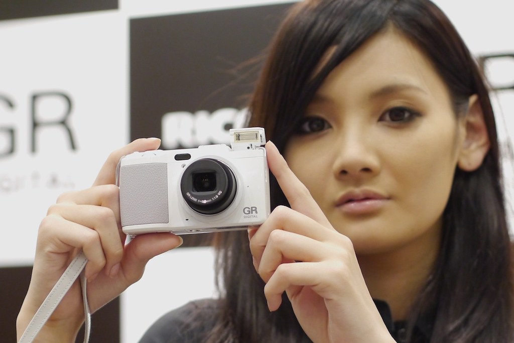 RICOH GR DIGITAL IV -white- | kei ogikubo | Flickr