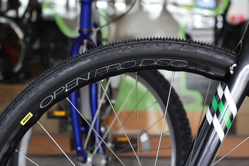 メイドインフランス”手組みホイールを組むならMAVIC OPEN PRO USTで