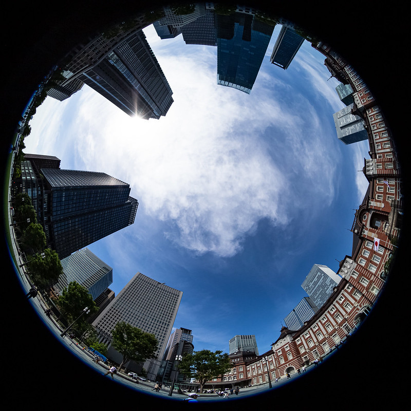 Canon EF 8-15mm F4L フィッシュアイ USM実写レビュー。変わった作風を