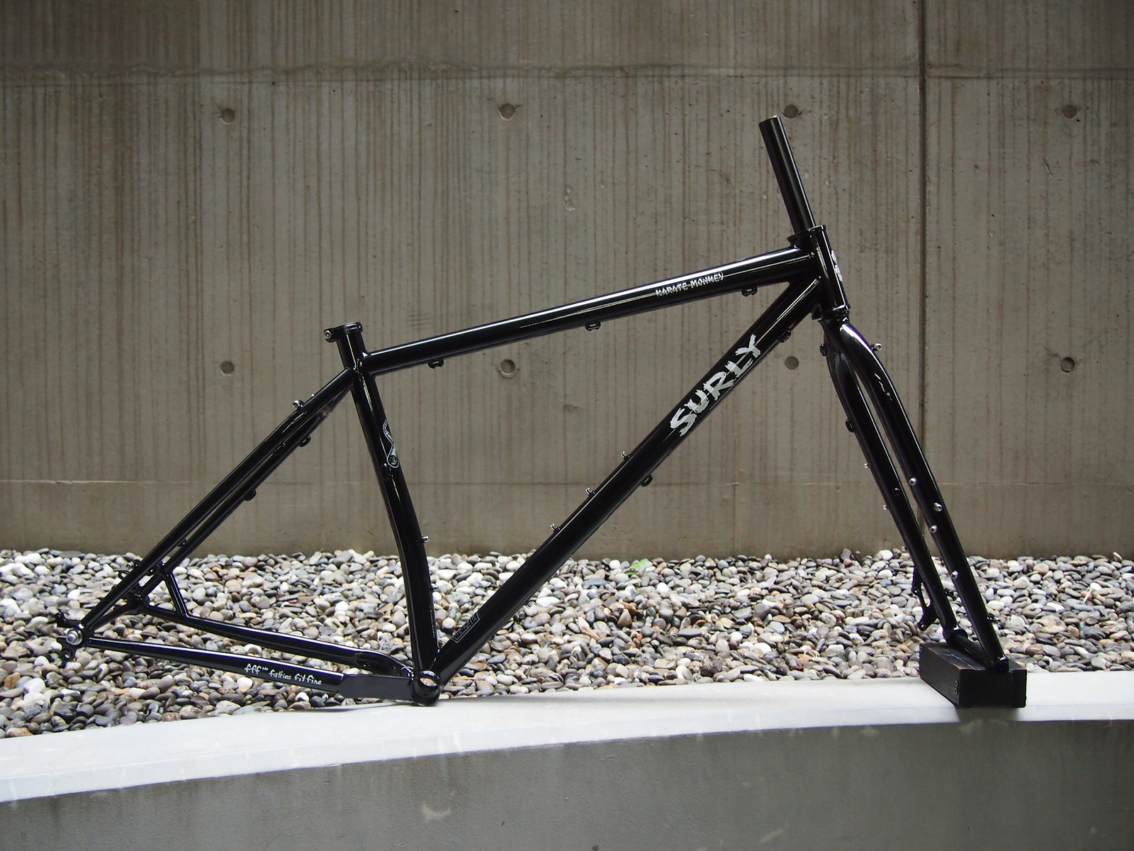 最終入荷！SURLY 