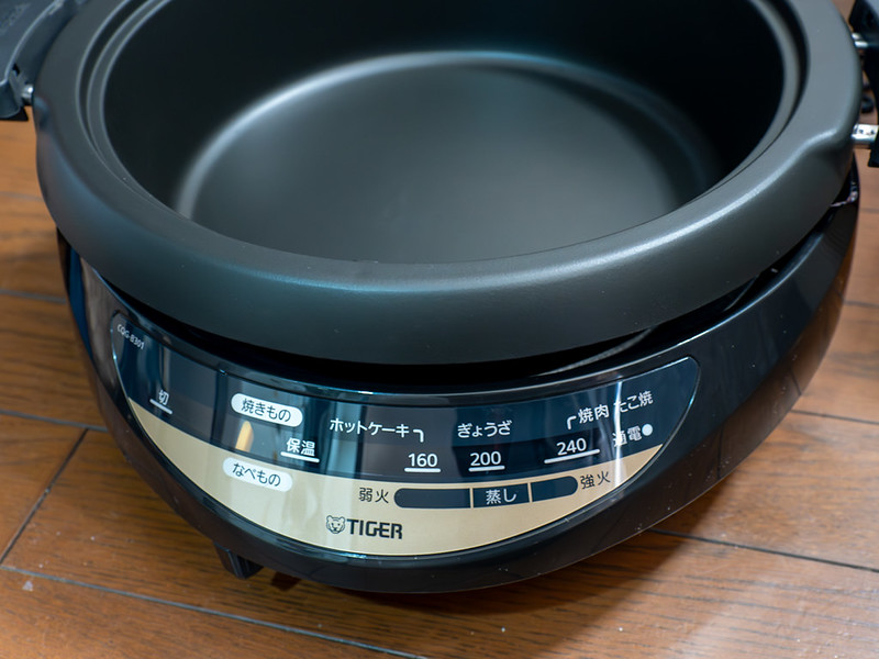 冬は鍋だね タイガー グリルなべ 3枚タイプ ブラウン CQG-B301T