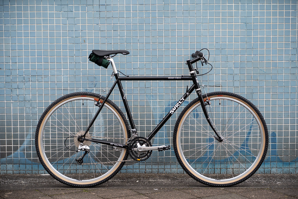SURLY* cross-check / BUILT BY BLUE LUG - CUSTOMER'S BIKE CATALOG