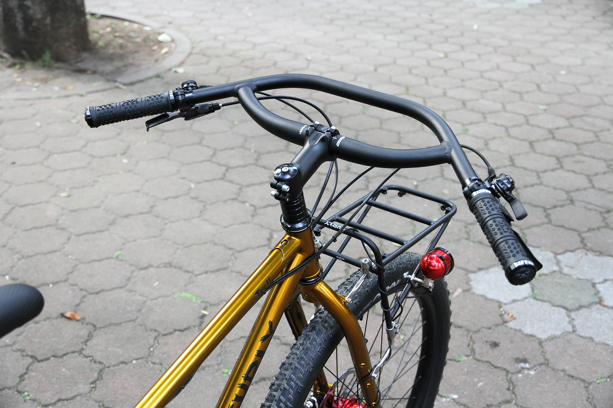 JONES* SG loop H-bar (silver) - BLUE LUG ONLINE STORE