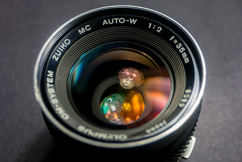 オリンパス MC AUTO-W zuiko 35mm f/2 フード付き Olympus 35mm f2