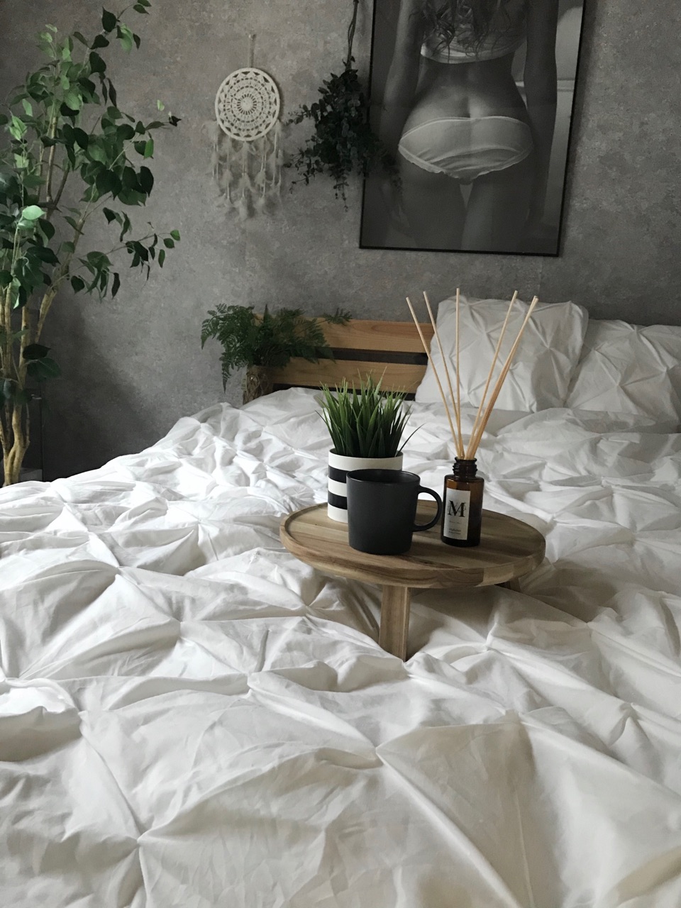 インテリア好きもざわつくベッドリネンでホテルのように簡単