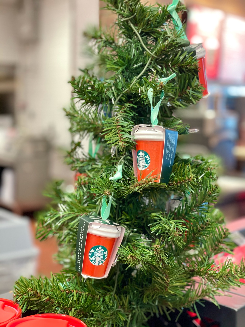 スタバの限定、“レア”オーナメント！ : Marriage life in Arizona
