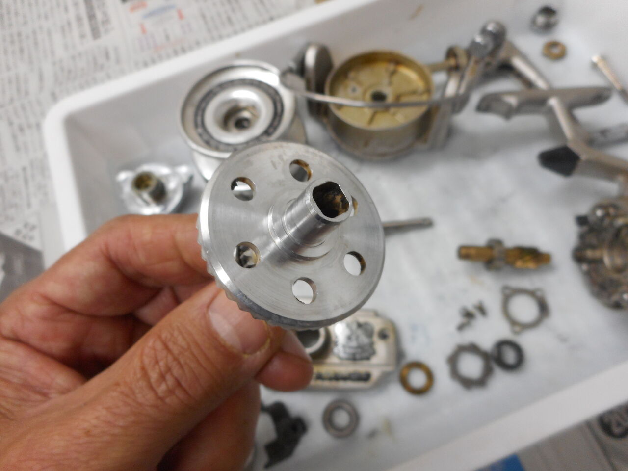 100円リールを分解整備 （SUPER SPORT EX-3000） : 塾長先生の広島投げ