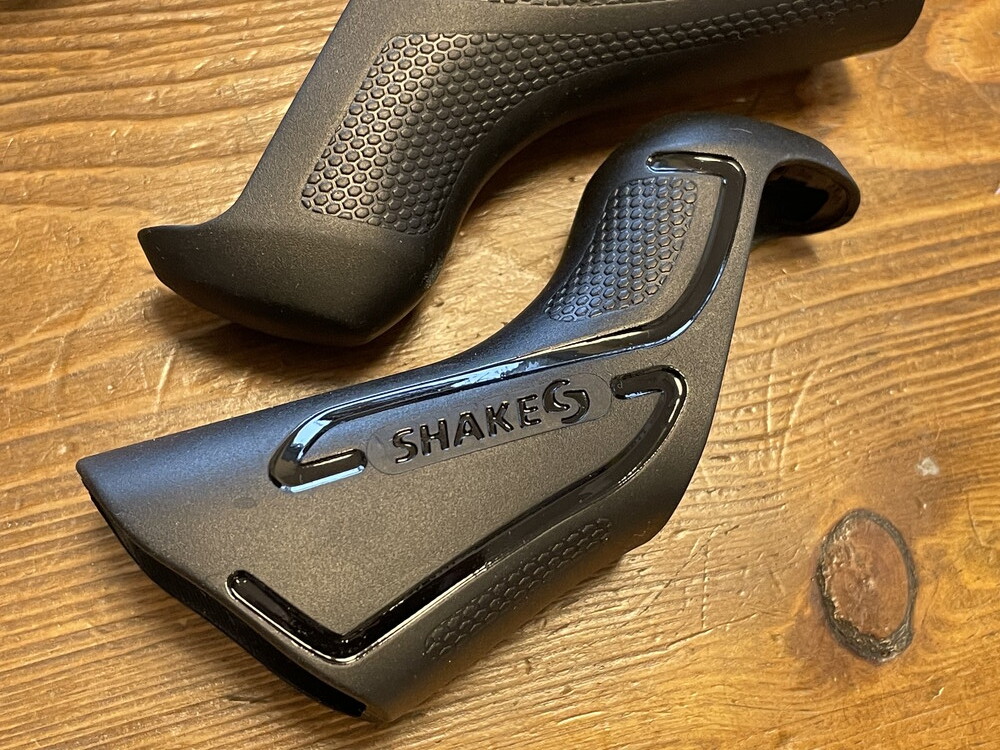 ブラケットカバー『シェイクス（Shakes）』のインプレッション