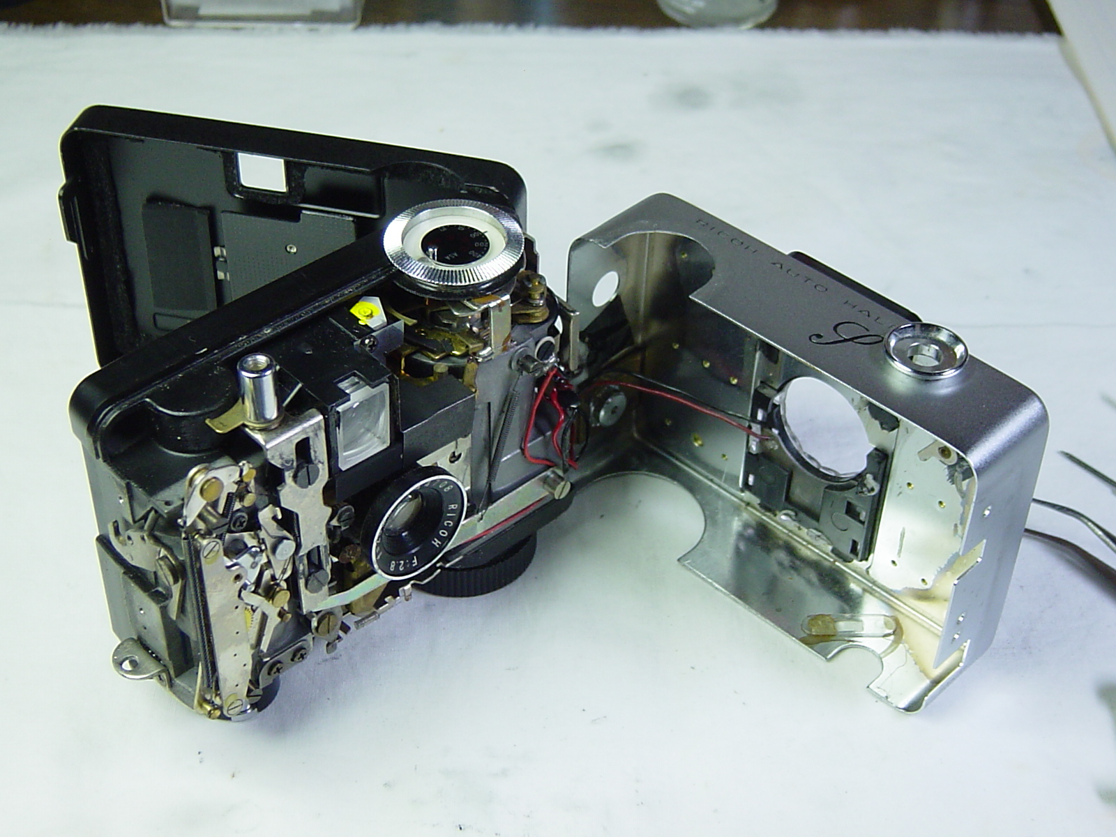 カメラ修理 リコー オートハーフS 其の二 : カメラ修理工房日記