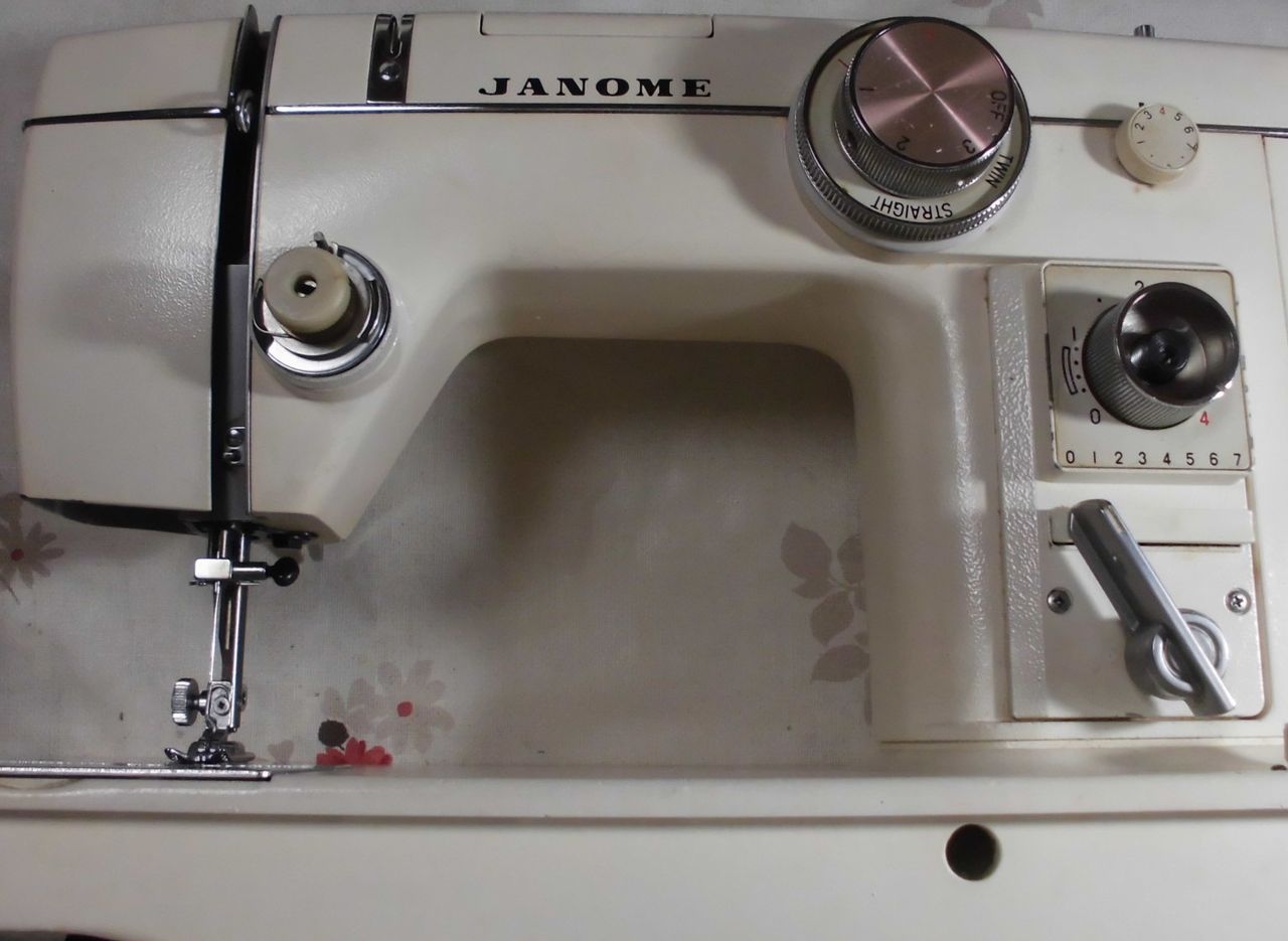 ジャノメミシン修理｜トピアエース（802型）｜ジグザグ振り幅の調節