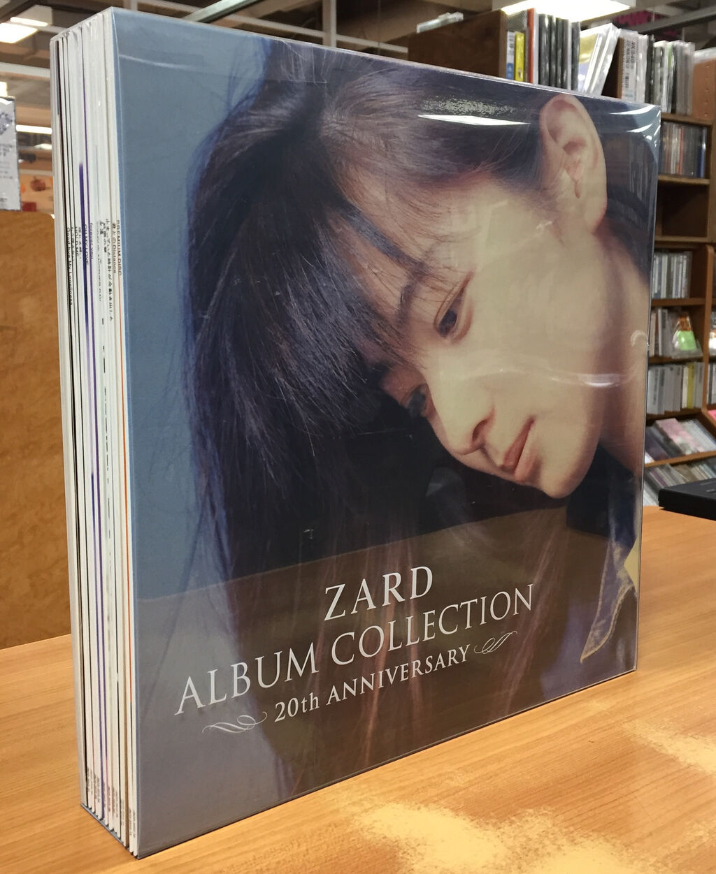 ZARDのCD12枚組ボックス・セット『ALBUM COLLECTION~20th ANNIVERSARY