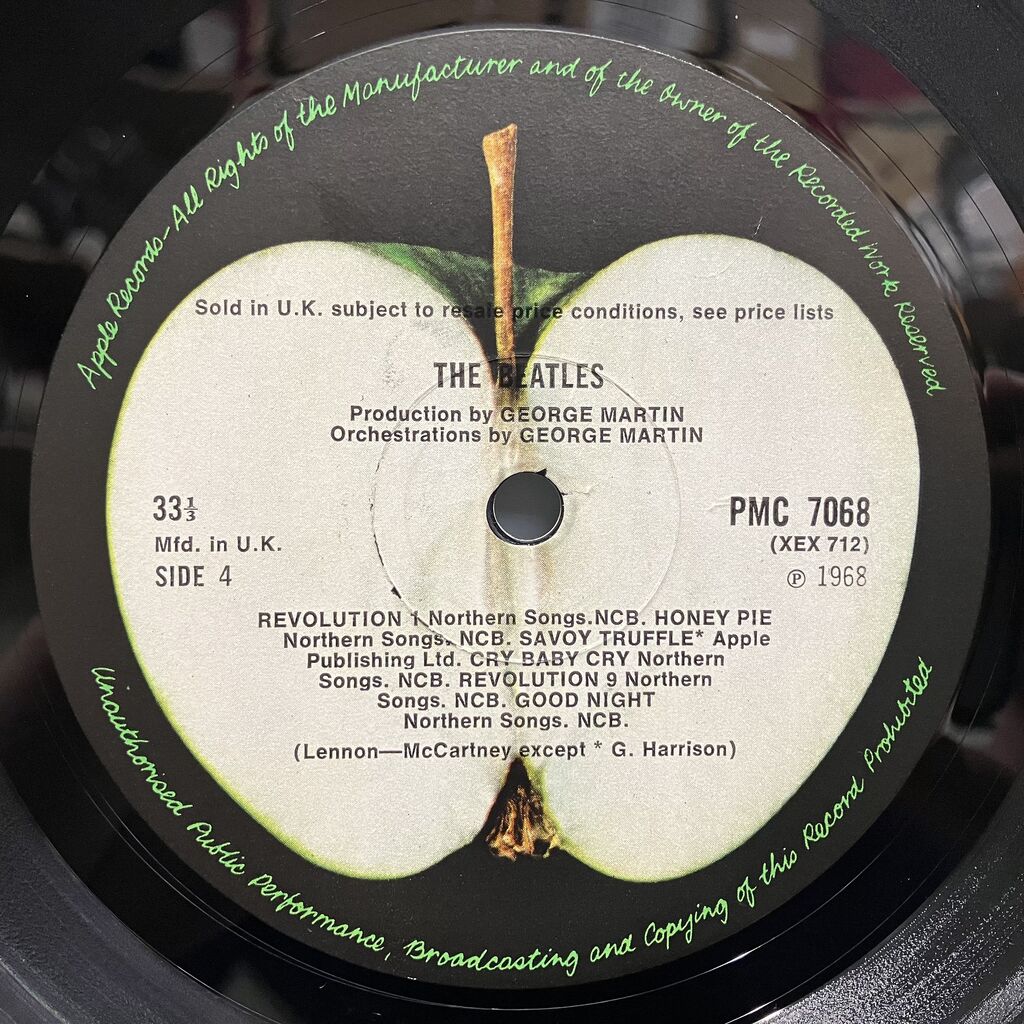 10/29(日)『ビートルズ廃盤レコードセール』【写真】WHITE ALBUM