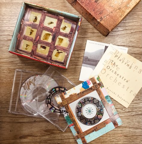 大竹伸朗デザイン限定BOX】坂本龍一「Playing the Orchestra