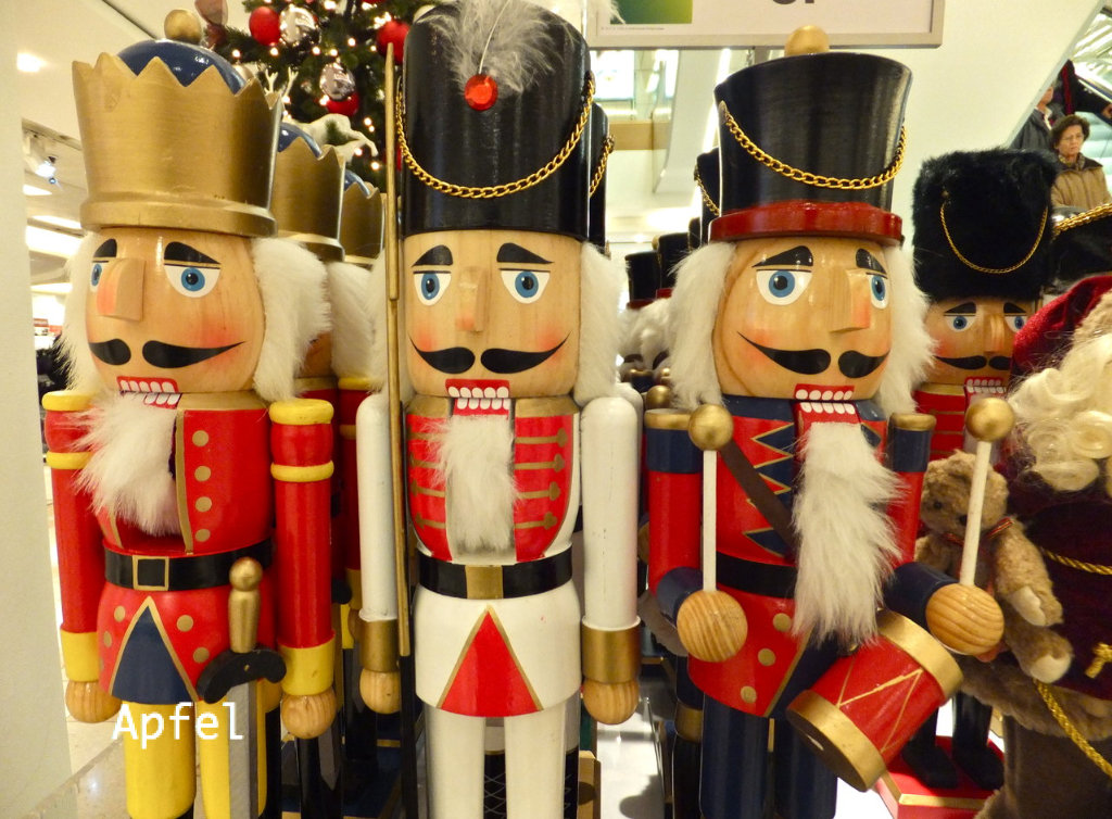 違いを感じるドイツのクリスマス : スイスの街角から