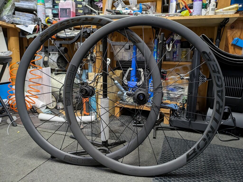 中古品販売】BONTRAGER Aeolus Elite 35 TLR ディスク用カーボン