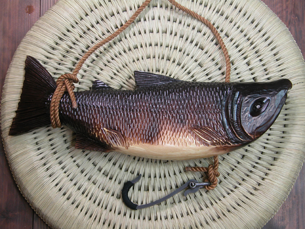 囲炉裏の自在鈎 魚 : 囲炉裏・火鉢・七輪のうんちく － 炭火道